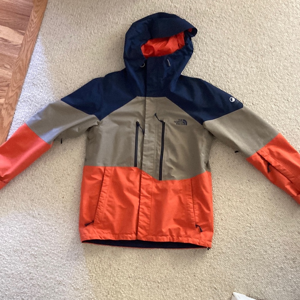 North Face ski/snowboard jacket